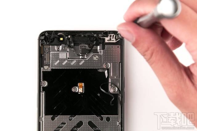 海信A2做工好不好?海信A2拆机示意图