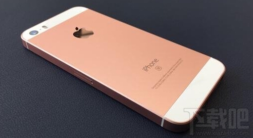 1.iPhone SE首冲不必充12小时,只需要充满就行; 2.iPhone SE在任何电量下其实都可以充电,对电池影响不大; 3.每周最好有一次完全的放点和充电过程,也就是从红色电量到满电,也就是说,一周内最好实现一次电池快用尽,然后再充满。 4.iPhone SE对手机有过冲保护的功能,但还是建议手机充满后就拔掉,不建议长时间充电。 5.